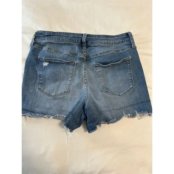 Universal Thread Women's High Rise Distressed Denim Shorts Size 8 Blue - Picture 2 of 8